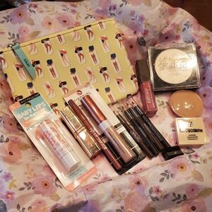 9 Piece Makeup Bundle w/ Ipsy Yellow Bathing Beauties Makeup Bag
